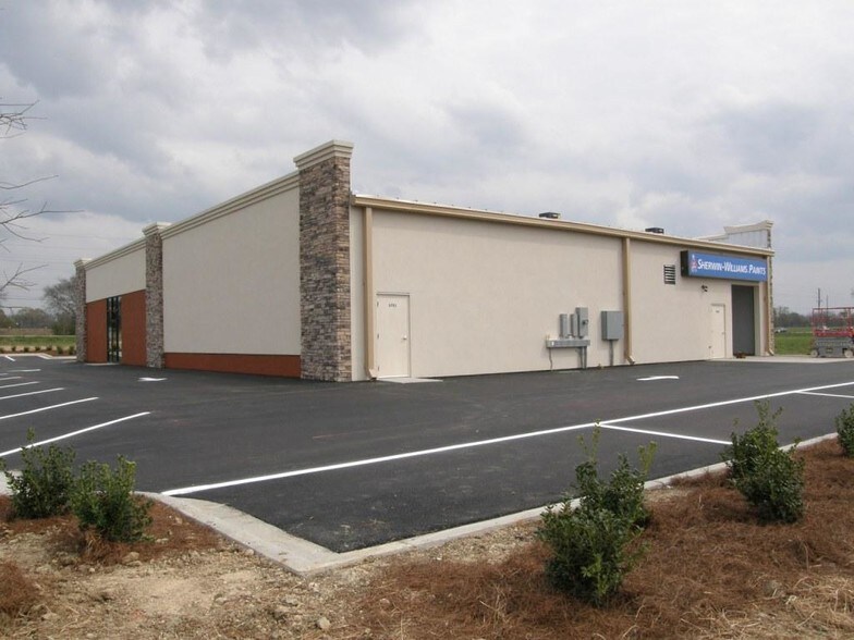 More Photos Of 3701-3705 Malcolm Dr, Montgomery Freestanding For Sale