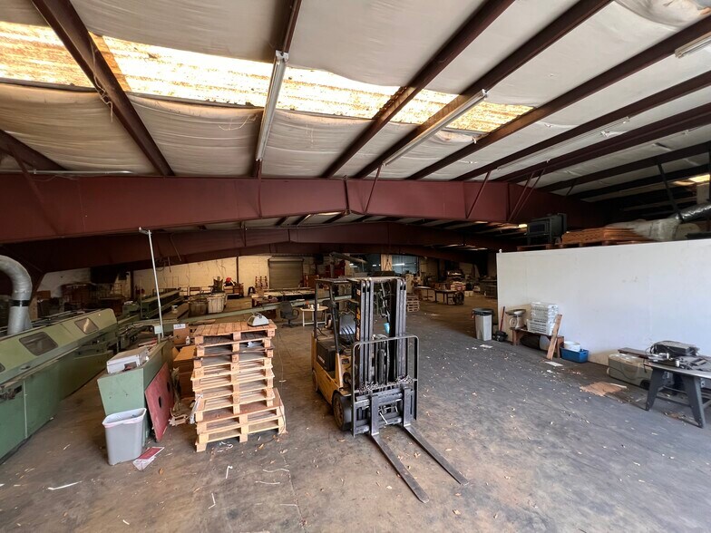 More Photos Of 1817 Florida Ave, Jacksonville Warehouse For Sale