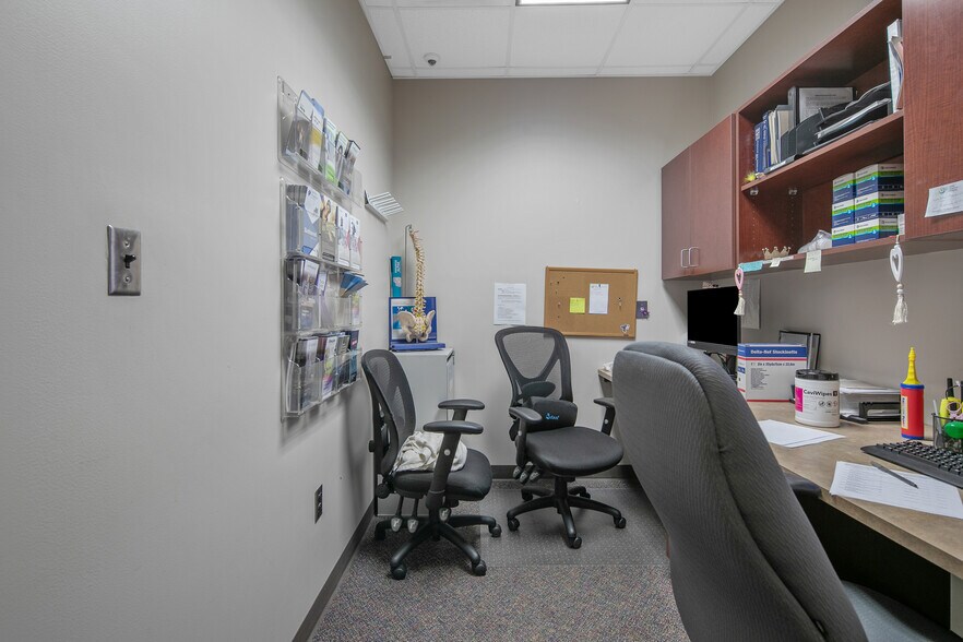 More Photos Of 6000 Ramsey St, Fayetteville Office For Sale