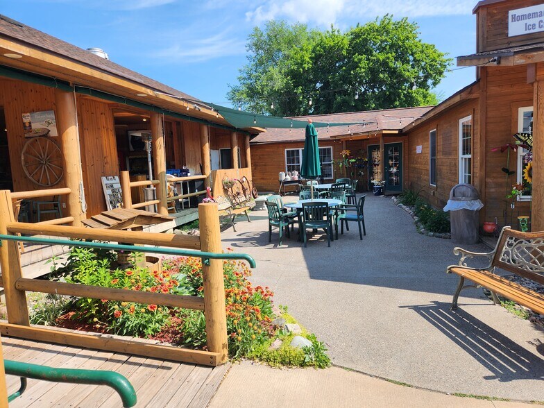 More Photos Of 210 3rd St, Pepin Restaurant For Sale