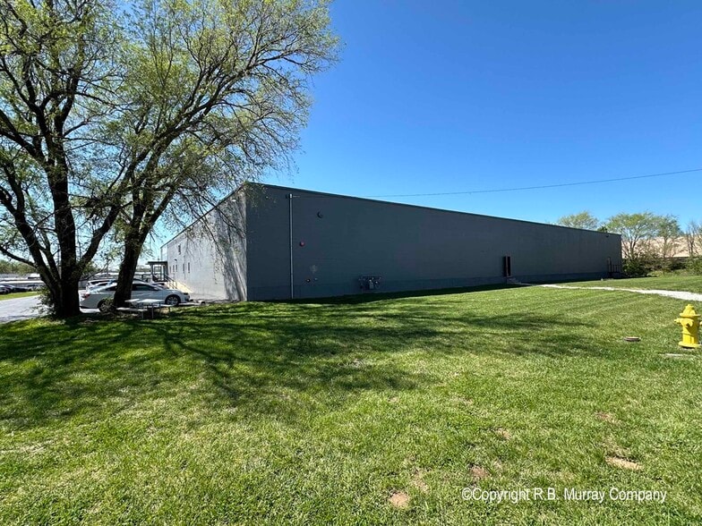 More Photos Of 1851 E Florida St, Springfield Warehouse For Lease