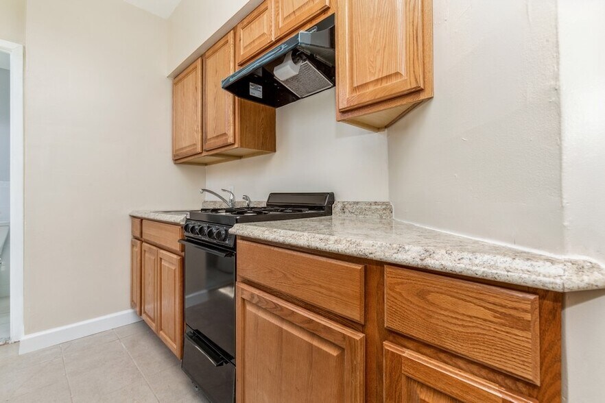 More Photos Of 4132 53rd St, Woodside Apartments For Sale