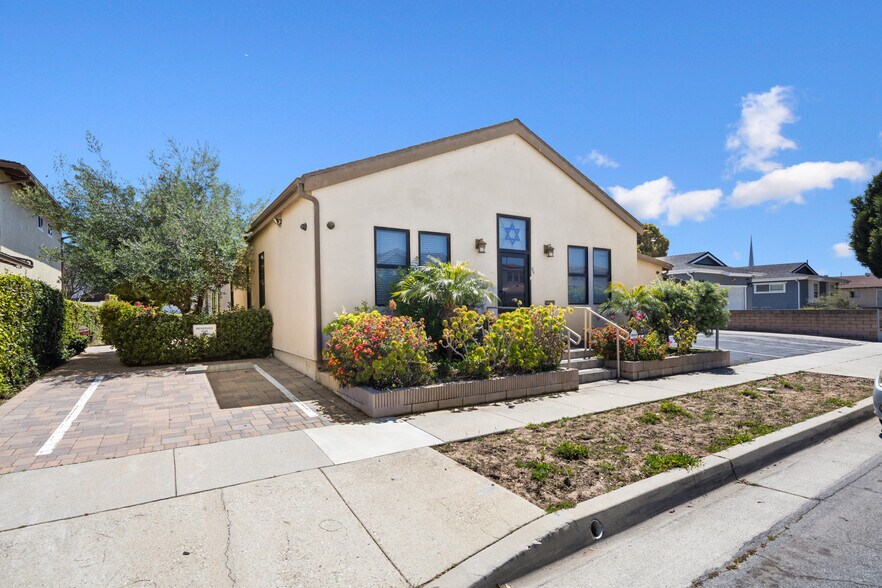 More Photos Of 2051 W 236th St, Torrance Religious Facility For Sale