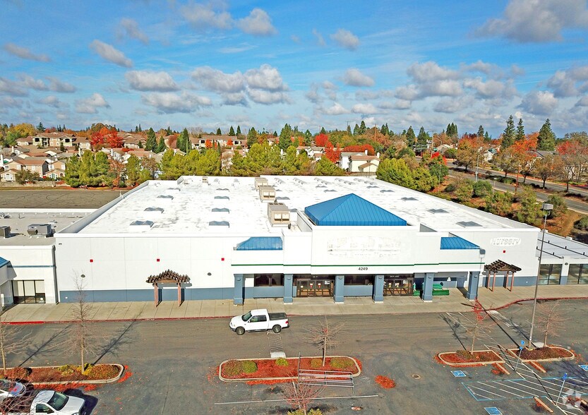 More Photos Of 4249 Elverta Rd, Antelope Freestanding For Sale