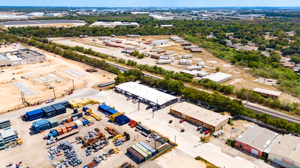 More Photos Of 3534-3542 Copeland Dr, San Antonio Light Manufacturing For Lease