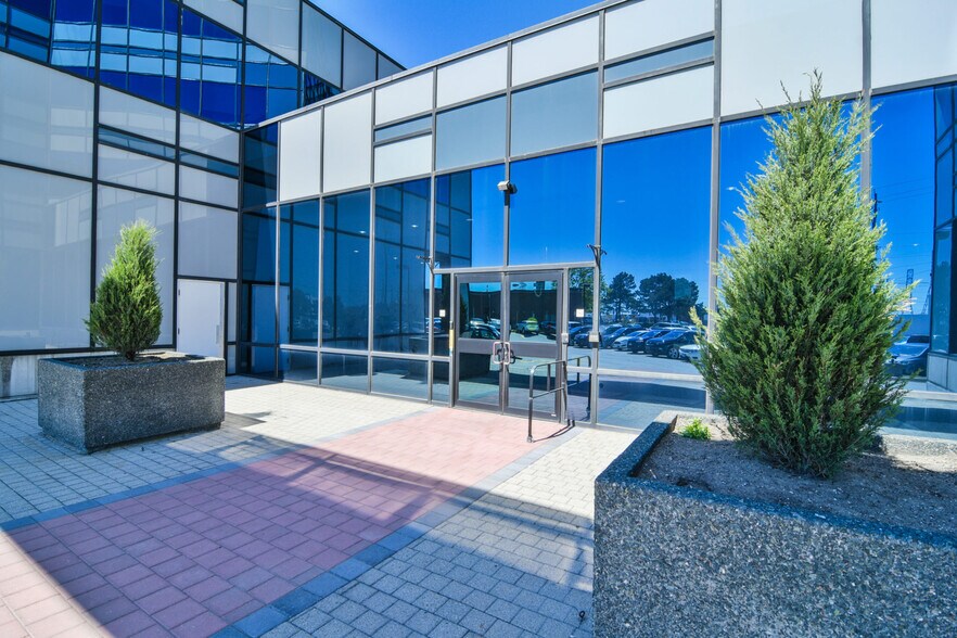 More Photos Of 75 International Blvd, Toronto Office For Lease