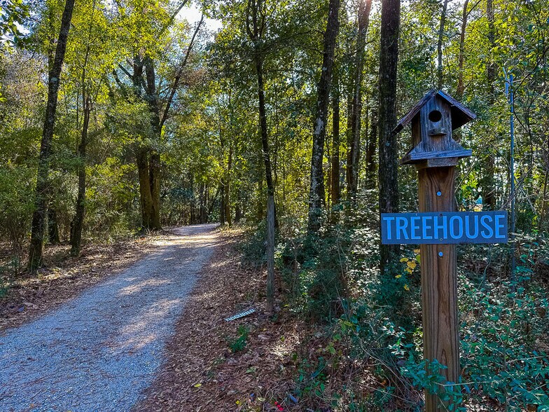More Photos Of 7009 Creek Stone Rd, Milton Lodge Meeting Hall For Sale