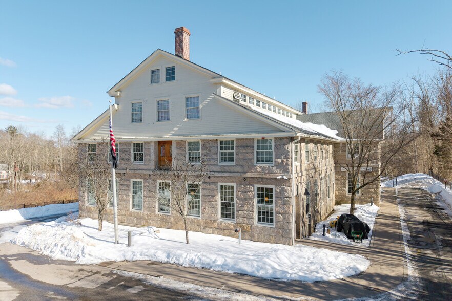 More Photos Of 332 Canonchet Rd, Rockville Apartments For Sale