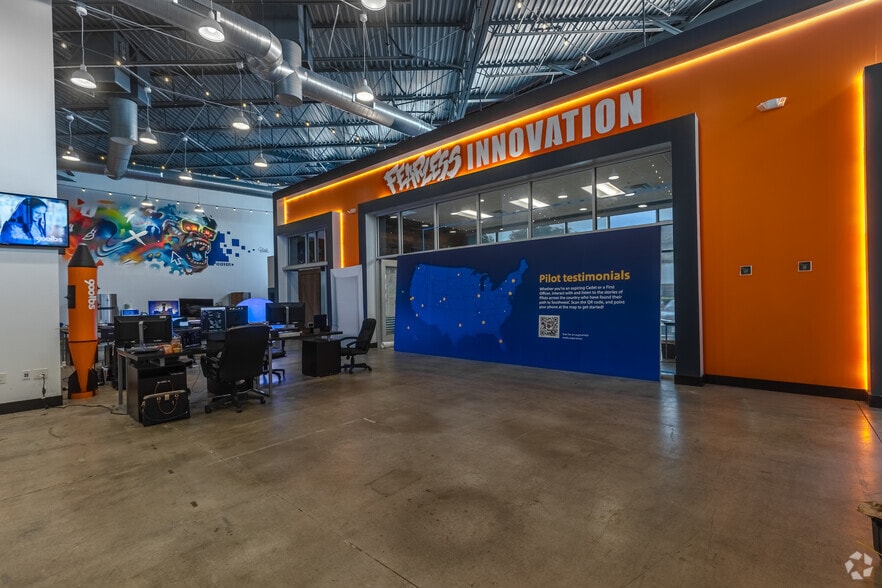 More Photos Of 5301 Alpha Rd, Dallas Unknown For Lease