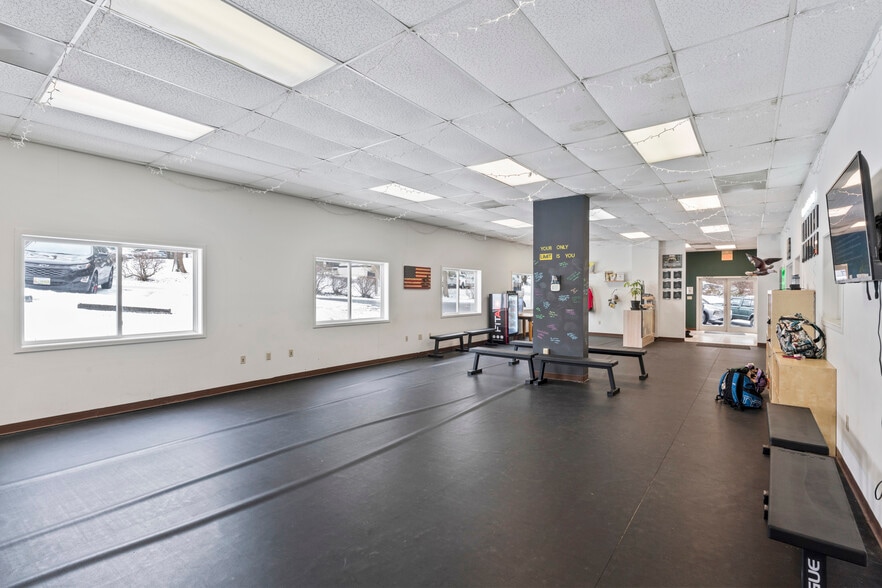 More Photos Of 105 E Cornwell Ln, Purcellville Warehouse For Sale