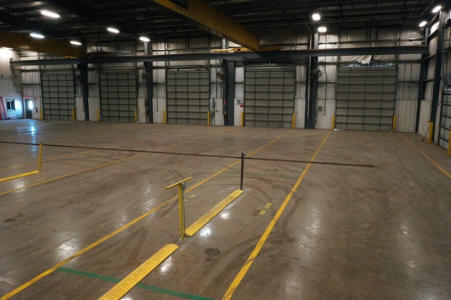 More Photos Of 10310 Fischer Rd, Von Ormy Manufacturing For Sale