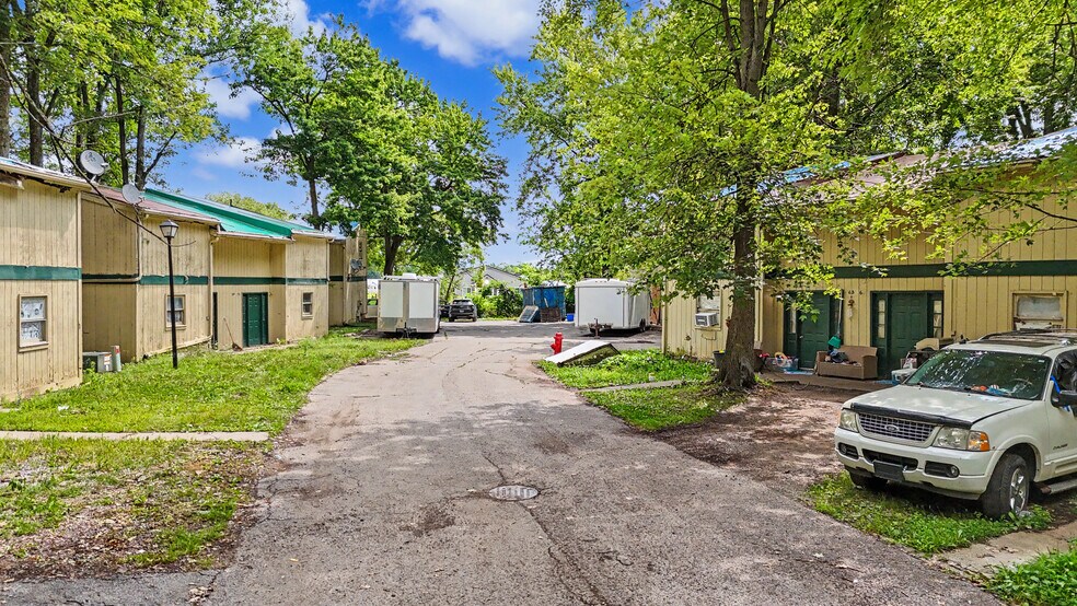 More Photos Of 23 Grand Ave, Norwalk Apartments For Sale
