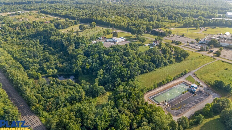 More Photos Of 1974-1984 Warren Ave, Niles Flex For Sale