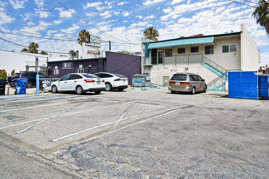 More Photos Of 14406-14410 Ventura Blvd, Sherman Oaks Storefront Retail Office For Lease