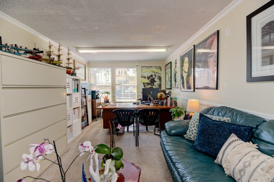 More Photos Of 24248 Crenshaw Blvd, Torrance Office For Sale