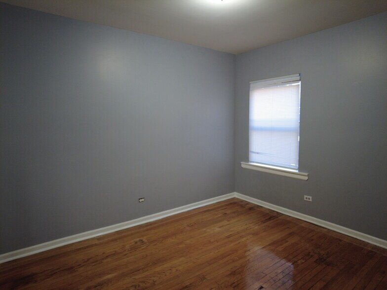 More Photos Of 6355 S California Ave, Chicago Apartments For Sale
