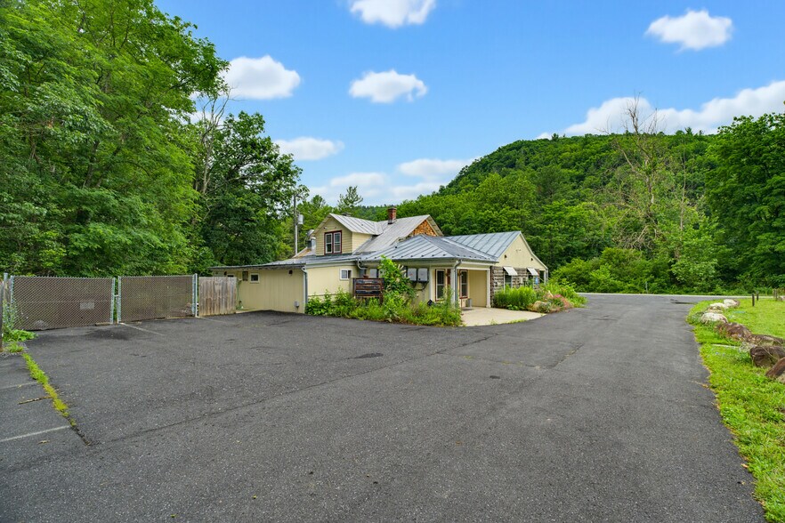 More Photos Of 2175 Hankey Mountain Hwy, Churchville Restaurant For Sale