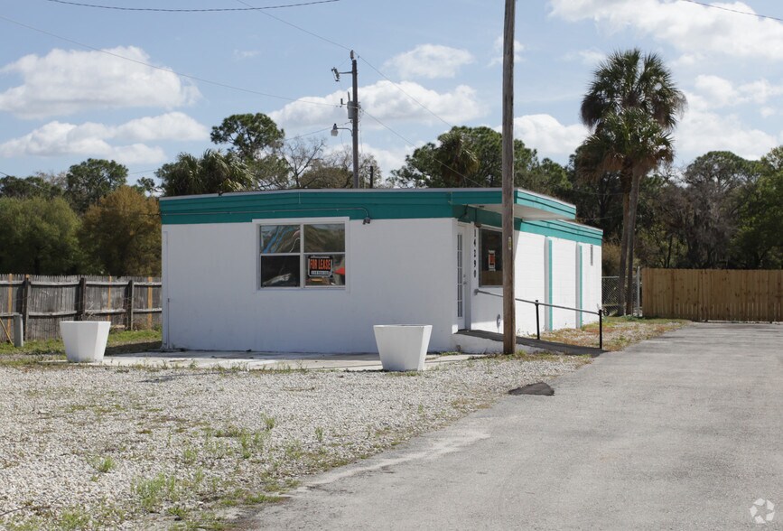 Primary Photo Of 14290 N Cleveland Ave, North Fort Myers Freestanding For Sale
