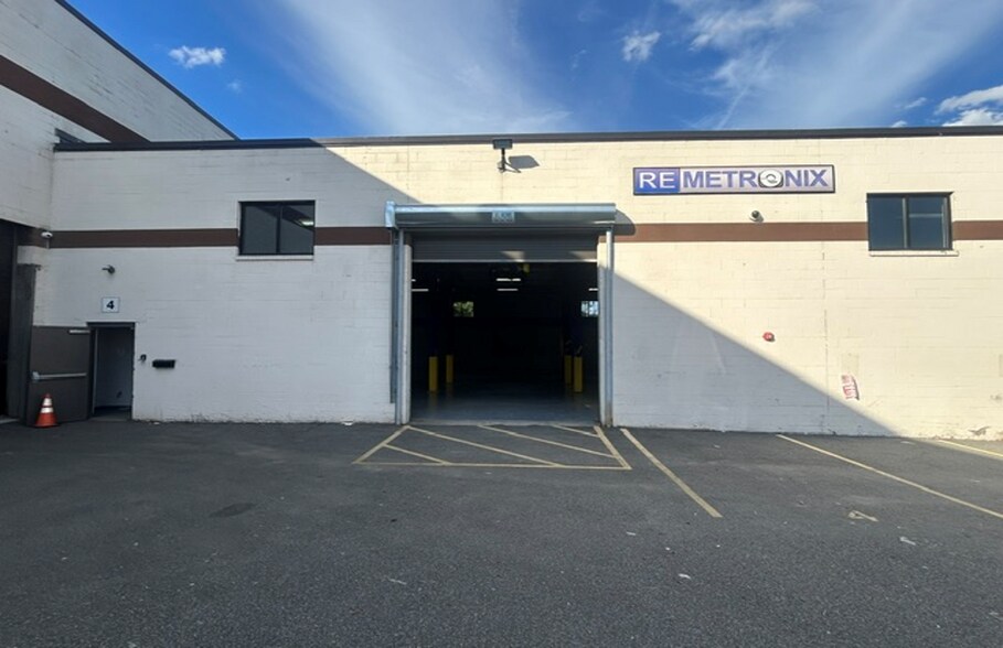 More Photos Of 356-362 Getty Ave, Clifton Warehouse For Lease