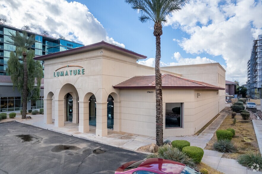 More Photos Of 15620 N Scottsdale Rd, Scottsdale Freestanding For Sale