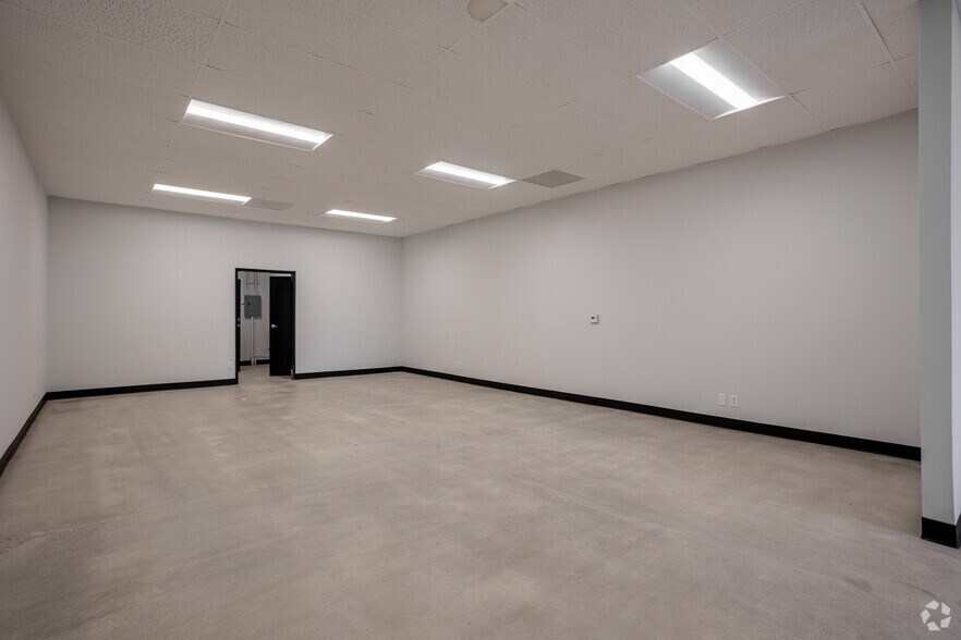 More Photos Of 7643-7667 Garden Grove Blvd, Garden Grove Unknown For Lease