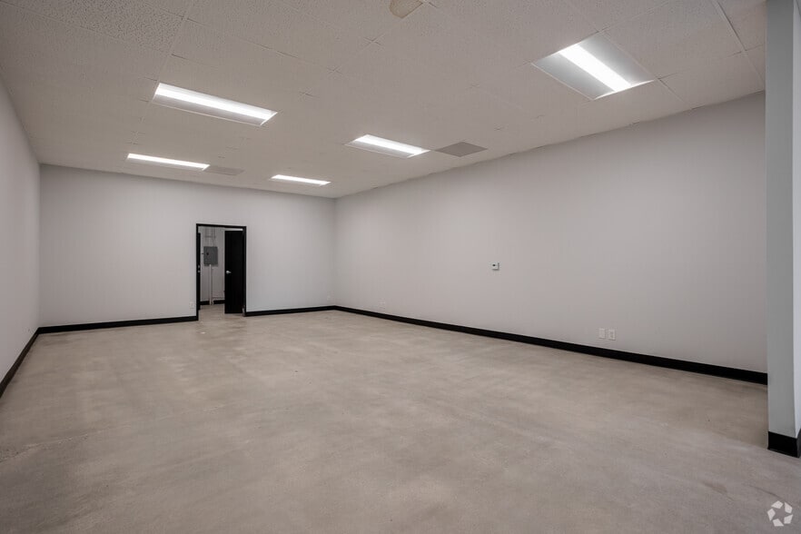 More Photos Of 7643-7667 Garden Grove Blvd, Garden Grove Unknown For Lease