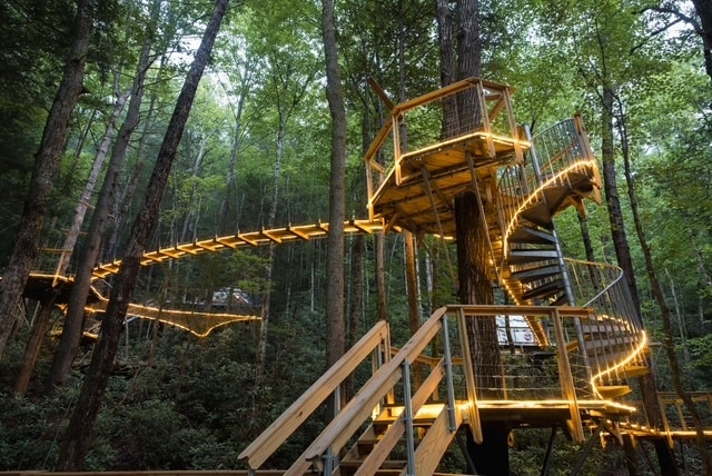 More Photos Of 242 Cave Road Holw, Rogers Hotel For Sale