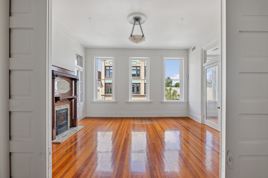 More Photos Of 438 King St, Charleston Office For Lease