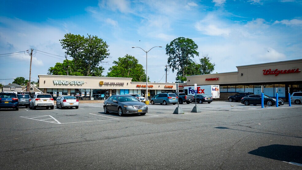 More Photos Of 1397-1415 Hempstead Tpke, Elmont Unknown For Lease