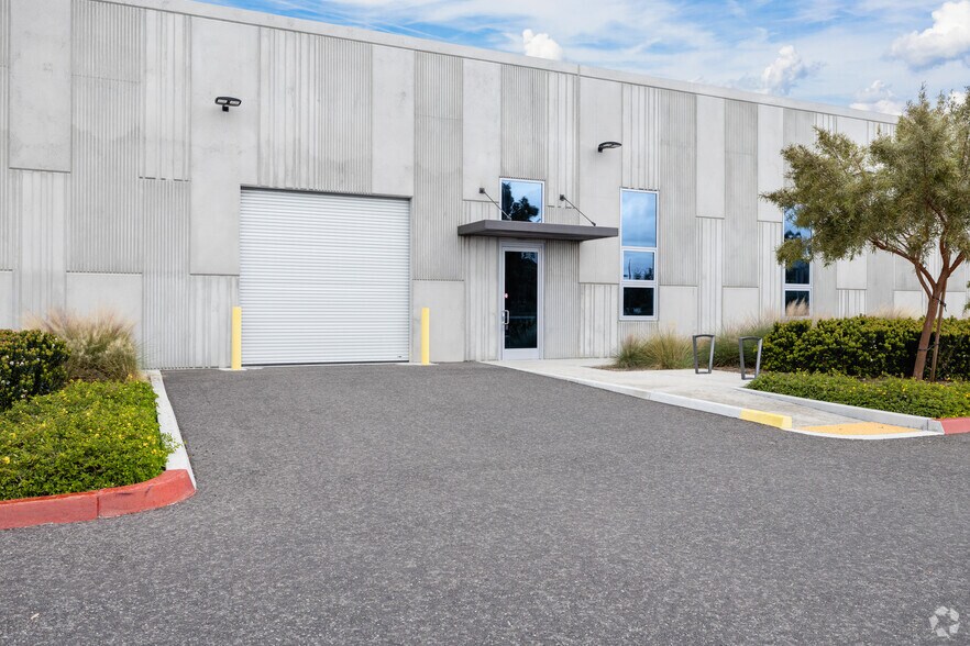 More Photos Of 5801 Van Allen Way, Carlsbad Warehouse For Lease