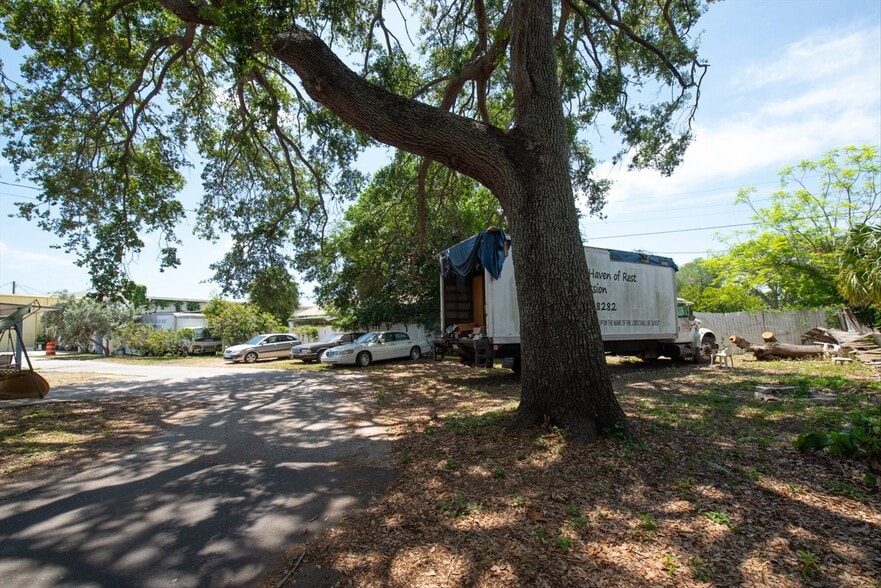 More Photos Of 1763 9th Ave N, Saint Petersburg Land For Sale
