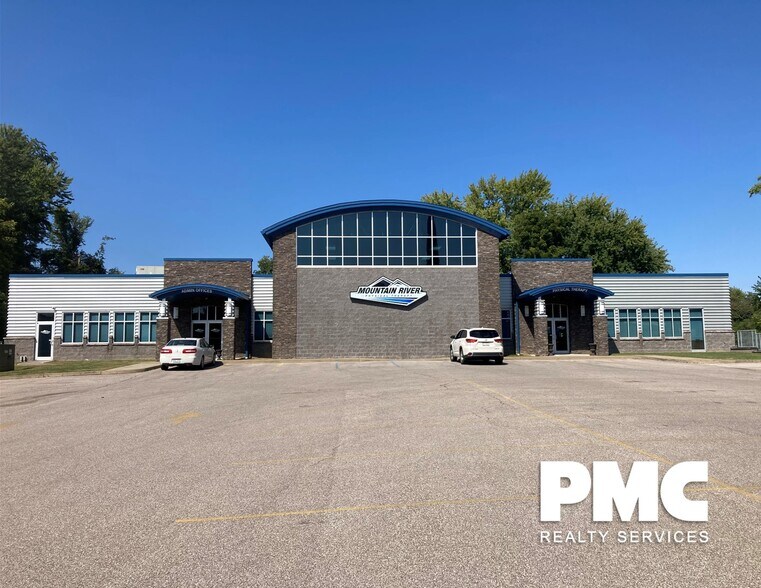 Primary Photo Of 415 36th St, Parkersburg Medical For Lease