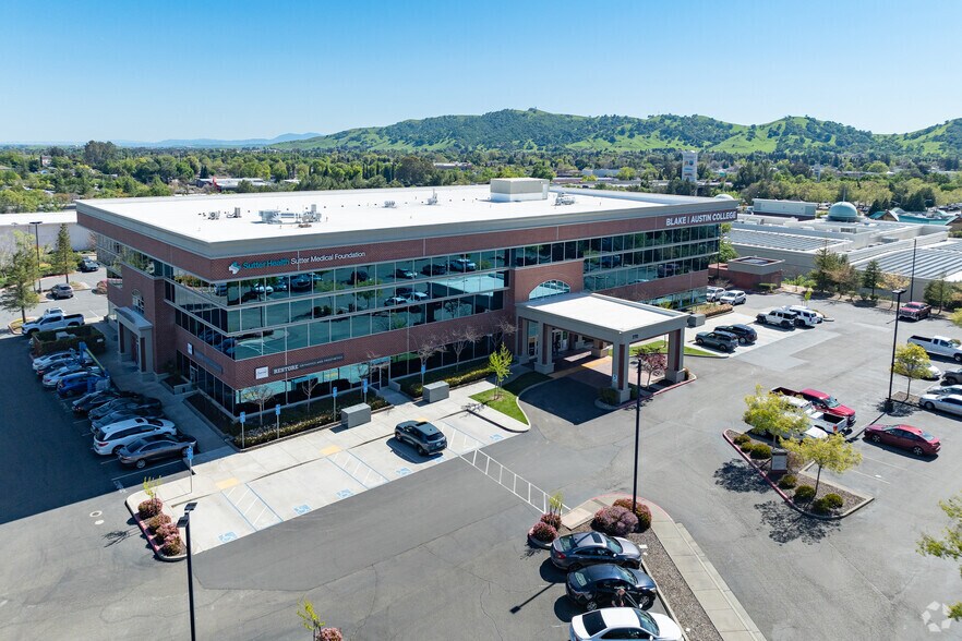 More Photos Of 770 Mason St, Vacaville Medical For Lease