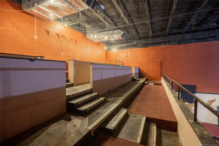 More Photos Of 201 W Main St, Ardmore Theater Concert Hall For Sale