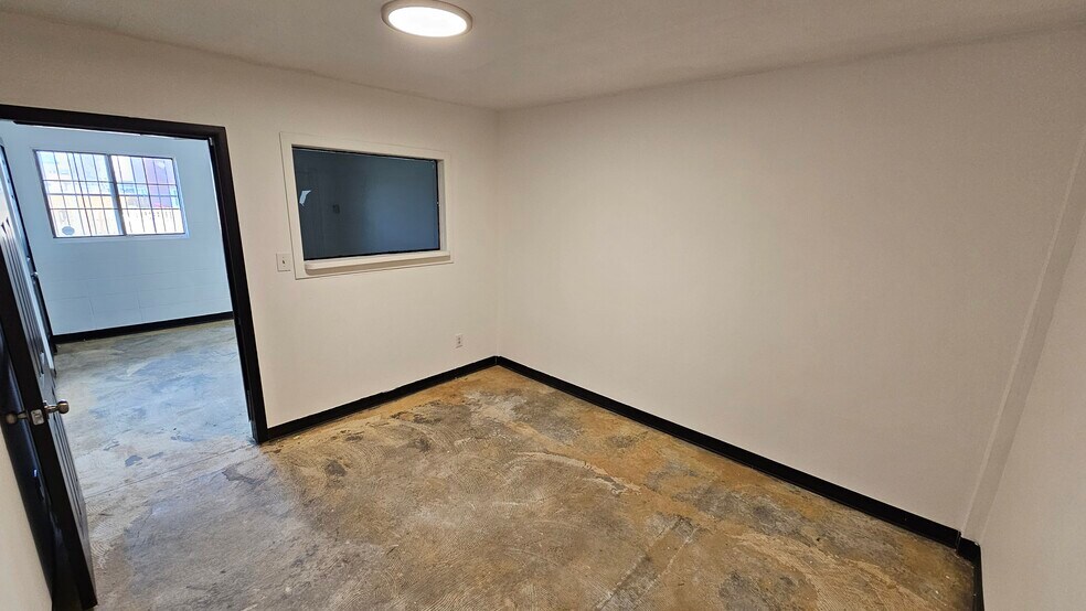 More Photos Of 7000 E 58th Ave, Commerce City Warehouse For Lease