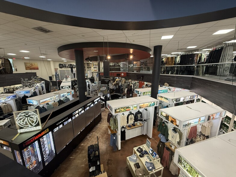 More Photos Of 5270 Jackson Dr, La Mesa Freestanding For Sale