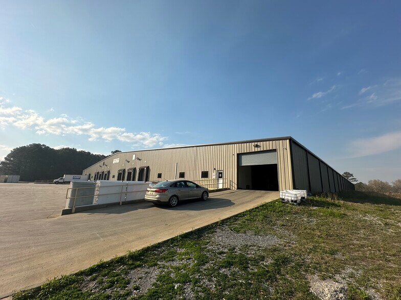 More Photos Of 2000 Old Sylacauga Hwy, Sylacauga Distribution For Lease