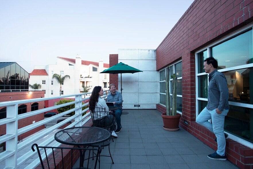 More Photos Of 3110 Main St, Santa Monica Loft Creative Space For Lease