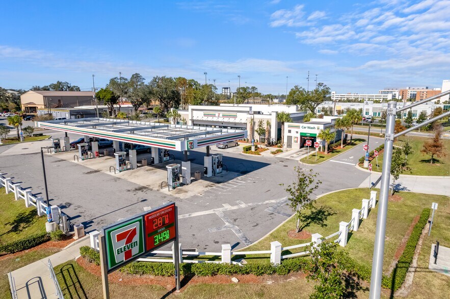 More Photos Of 316 E Memorial Blvd, Lakeland General Retail For Sale