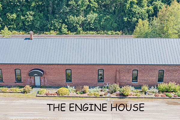 Primary Photo Of 81 Freight Yard Way, Northfield Showroom For Sale