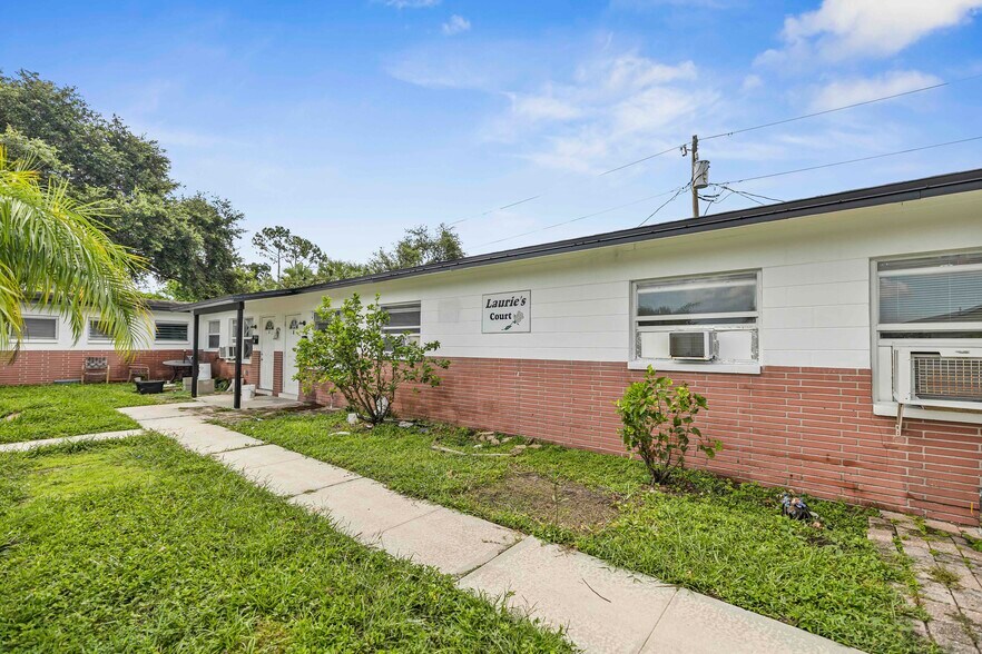 More Photos Of 6550 41st Ave N, Saint Petersburg Multifamily For Sale