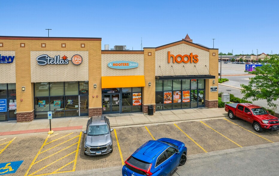 More Photos Of 4601-4779 W Cermak Rd, Cicero Unknown For Lease