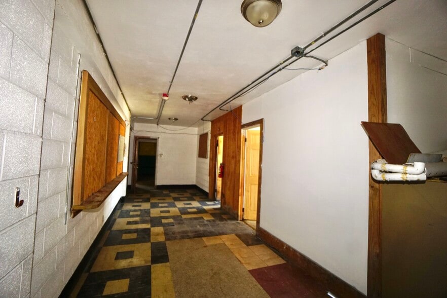 More Photos Of 10004 Union Ave, Cleveland Specialty For Sale