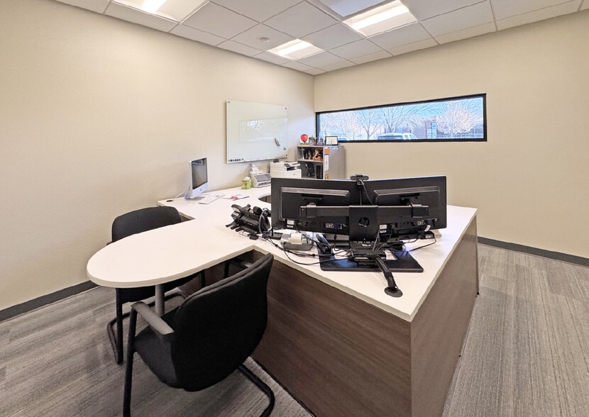 More Photos Of 4208 Balloon Park Rd NE, Albuquerque Flex For Sale