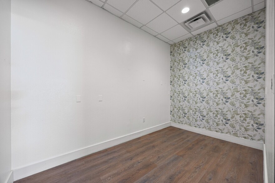 More Photos Of 7225 W Highway 71, Austin Medical For Lease