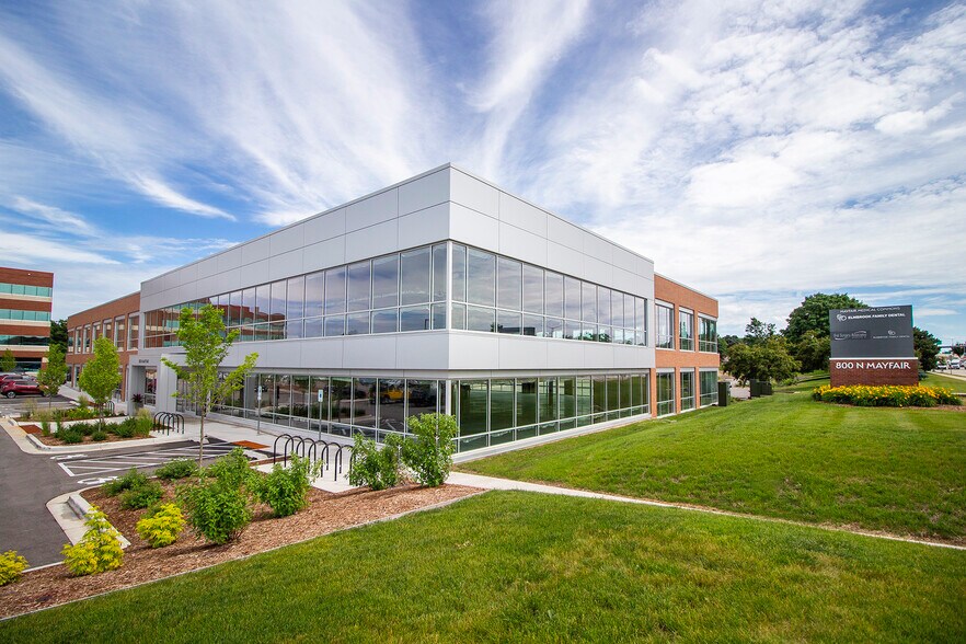 Primary Photo Of 800 N Mayfair Rd, Wauwatosa Medical For Lease