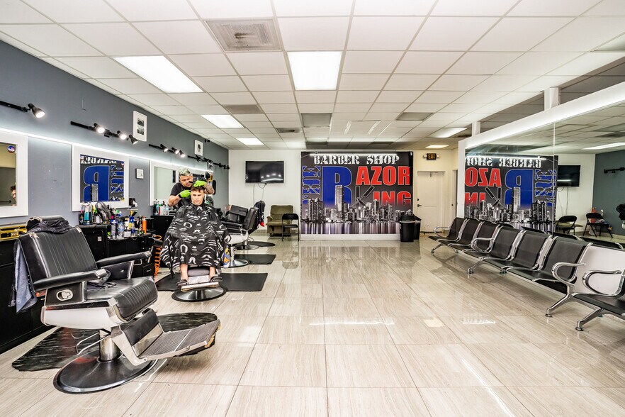 More Photos Of 45 Alabama Rd, Lehigh Acres General Retail For Lease