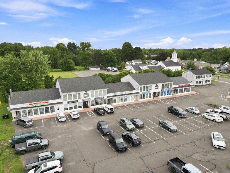More Photos Of 14 Southwick St, Feeding Hills Freestanding For Lease