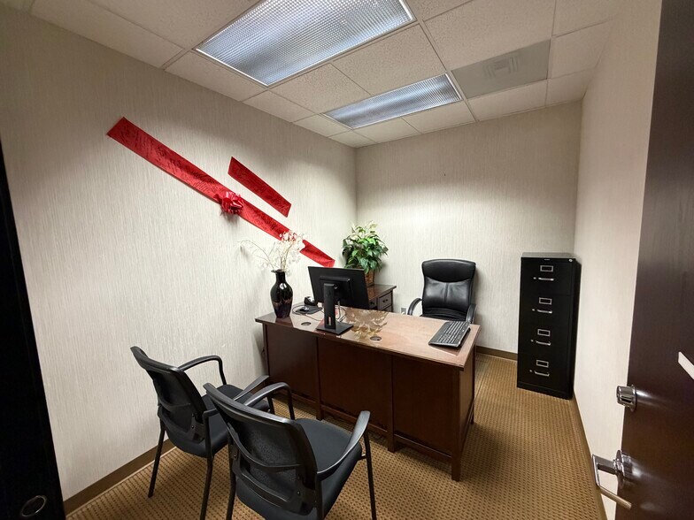 More Photos Of 23171-23173 La Cadena Dr, Laguna Hills Medical For Lease