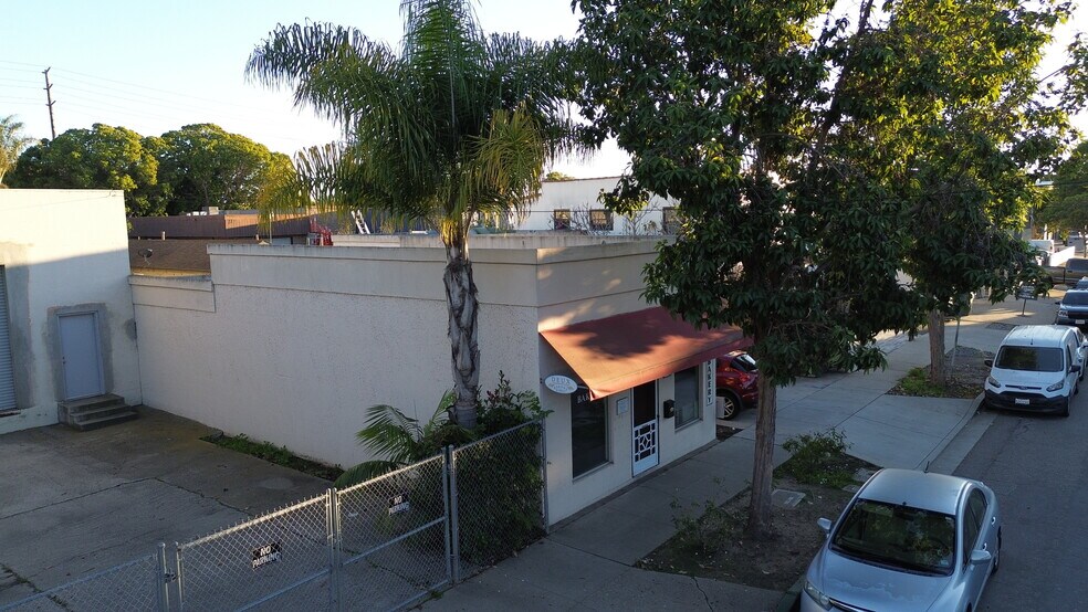 Primary Photo Of 824 Reddick St, Santa Barbara General Retail For Sale